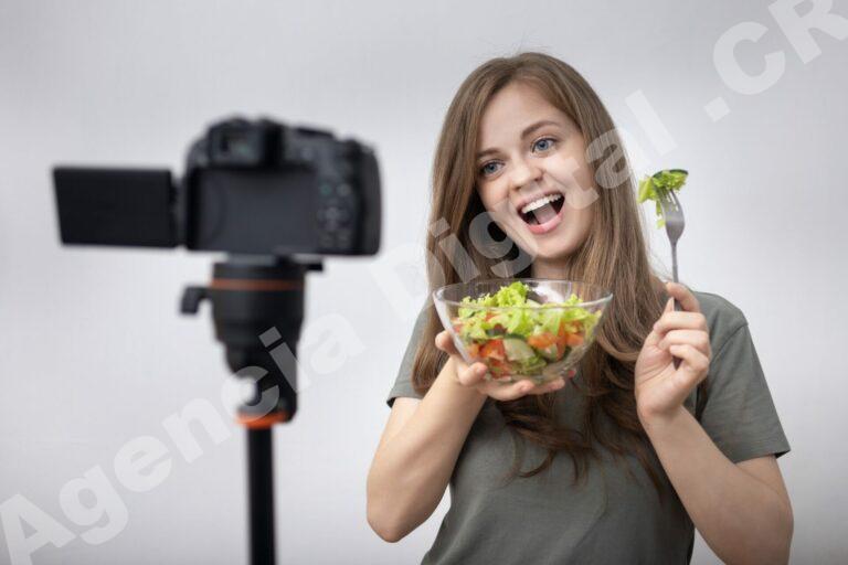Redes sociales y contenido digital para Pymes en Costa Rica — que es un food influencer ventajas y desventajas de