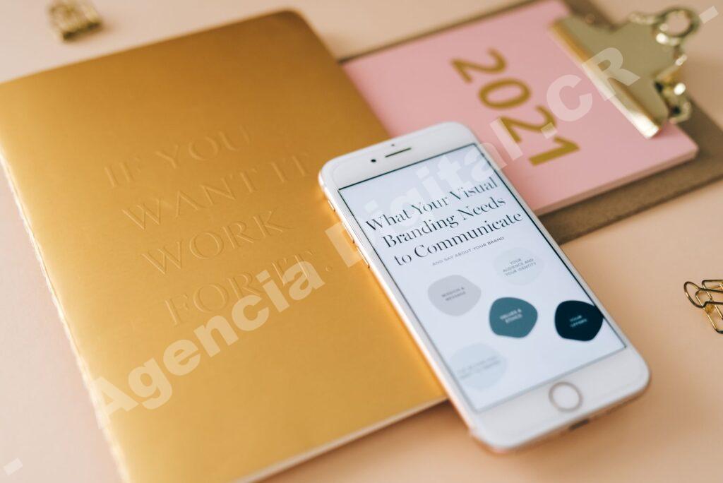 Diseño gráfico y branding: diseño atemporal marca para empresas en Costa Rica