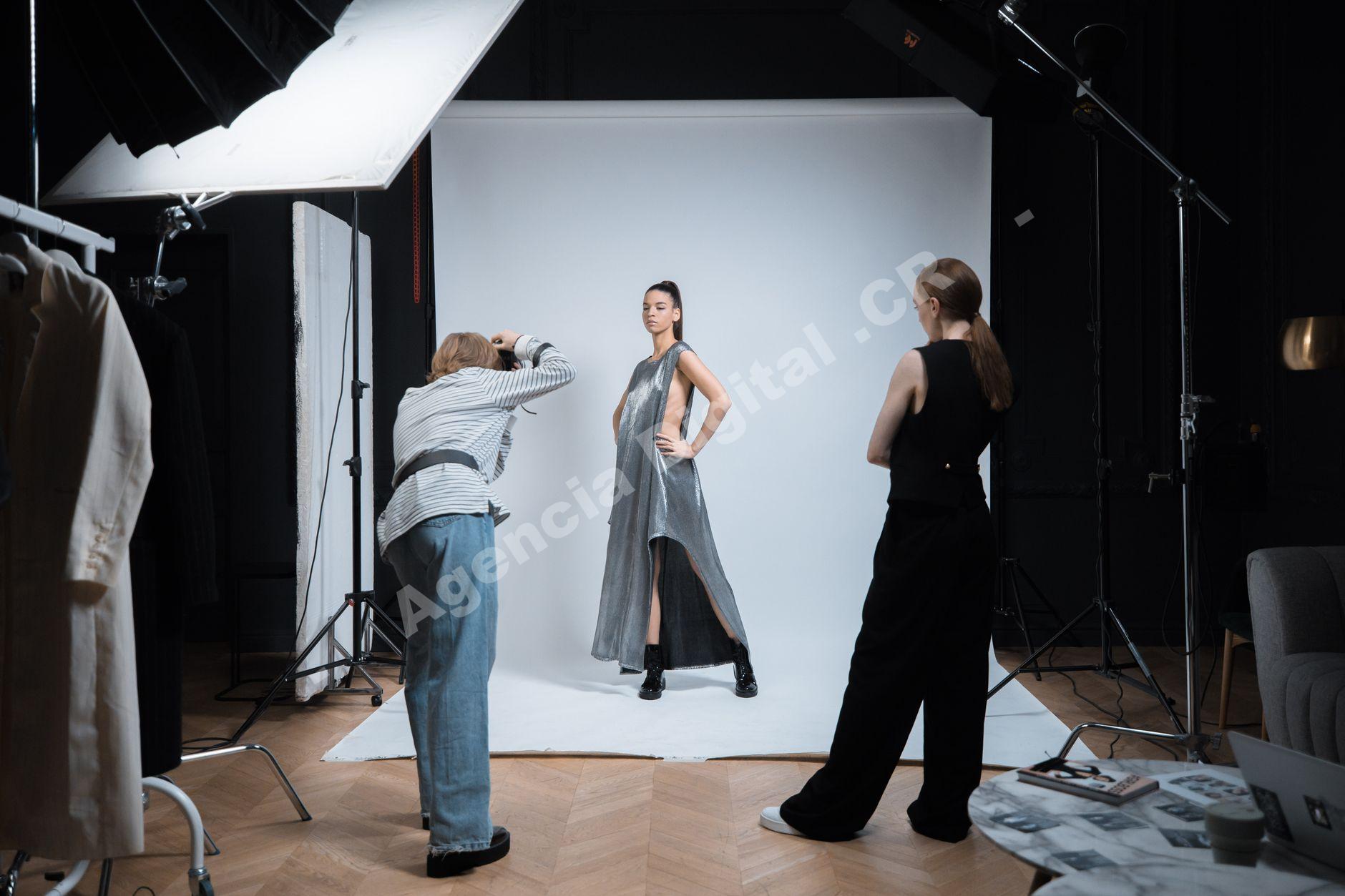 Guía de Fotografía comercial y de producto — fotos stock vs propias | Costa Rica