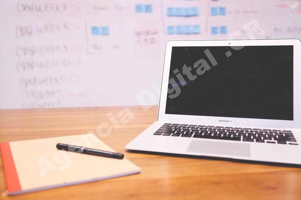 Redacción y copywriting digital para Pymes en Costa Rica — tono de voz redacción