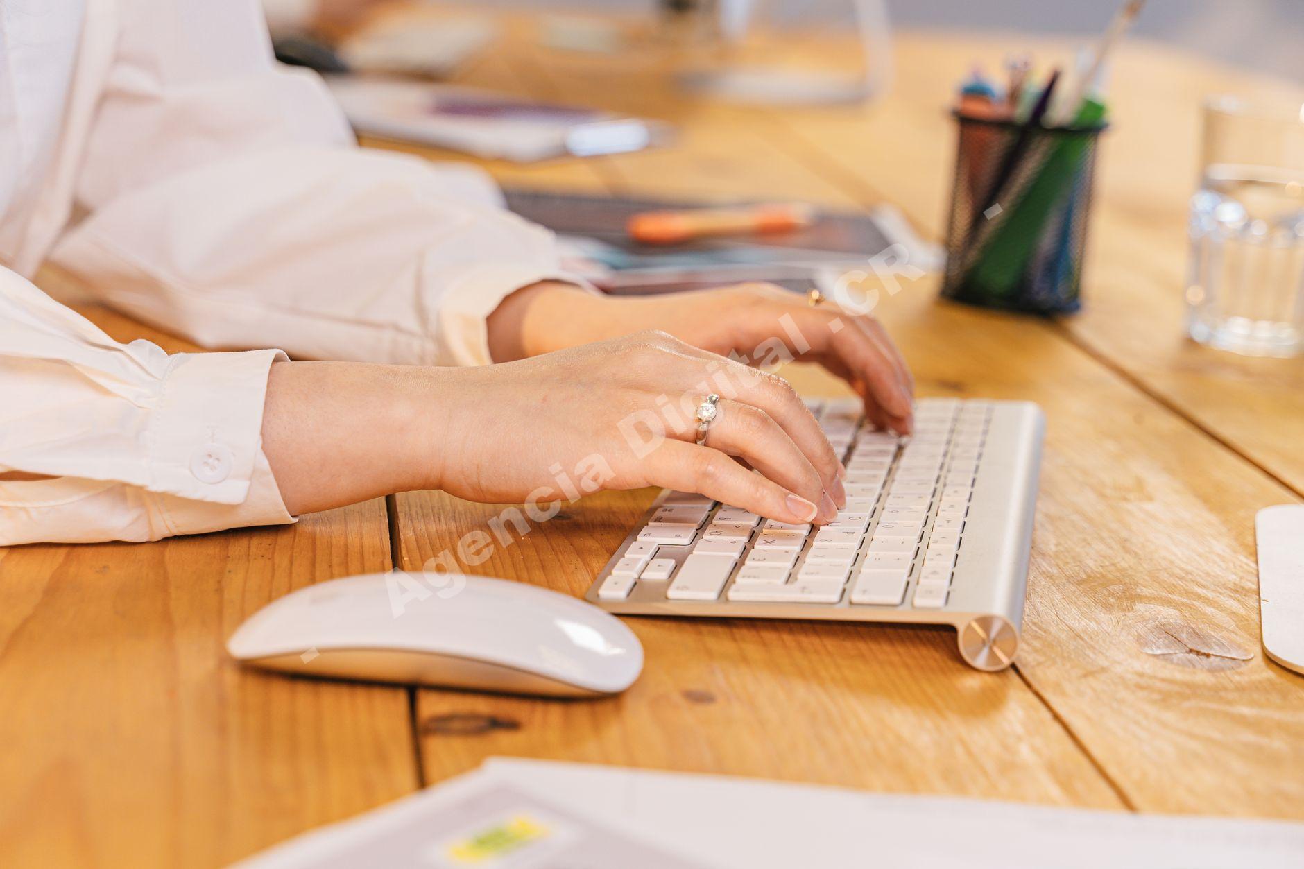 Guía de Redacción y copywriting digital — urgencia copywriting | Costa Rica