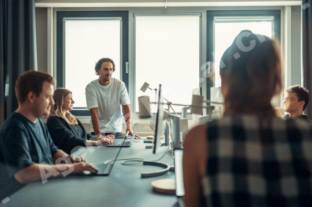 Agencia de marketing digital para Pymes en Costa Rica — pauta vs plan integral agencia marketing