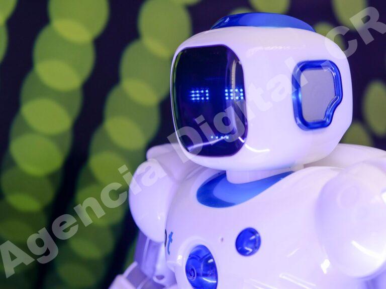 Inteligencia artificial aplicada a negocios para Pymes en Costa Rica — prompts IA empresarios