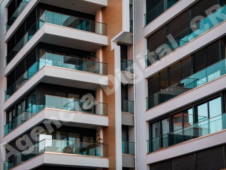 Comunicación efectiva en avances de obra