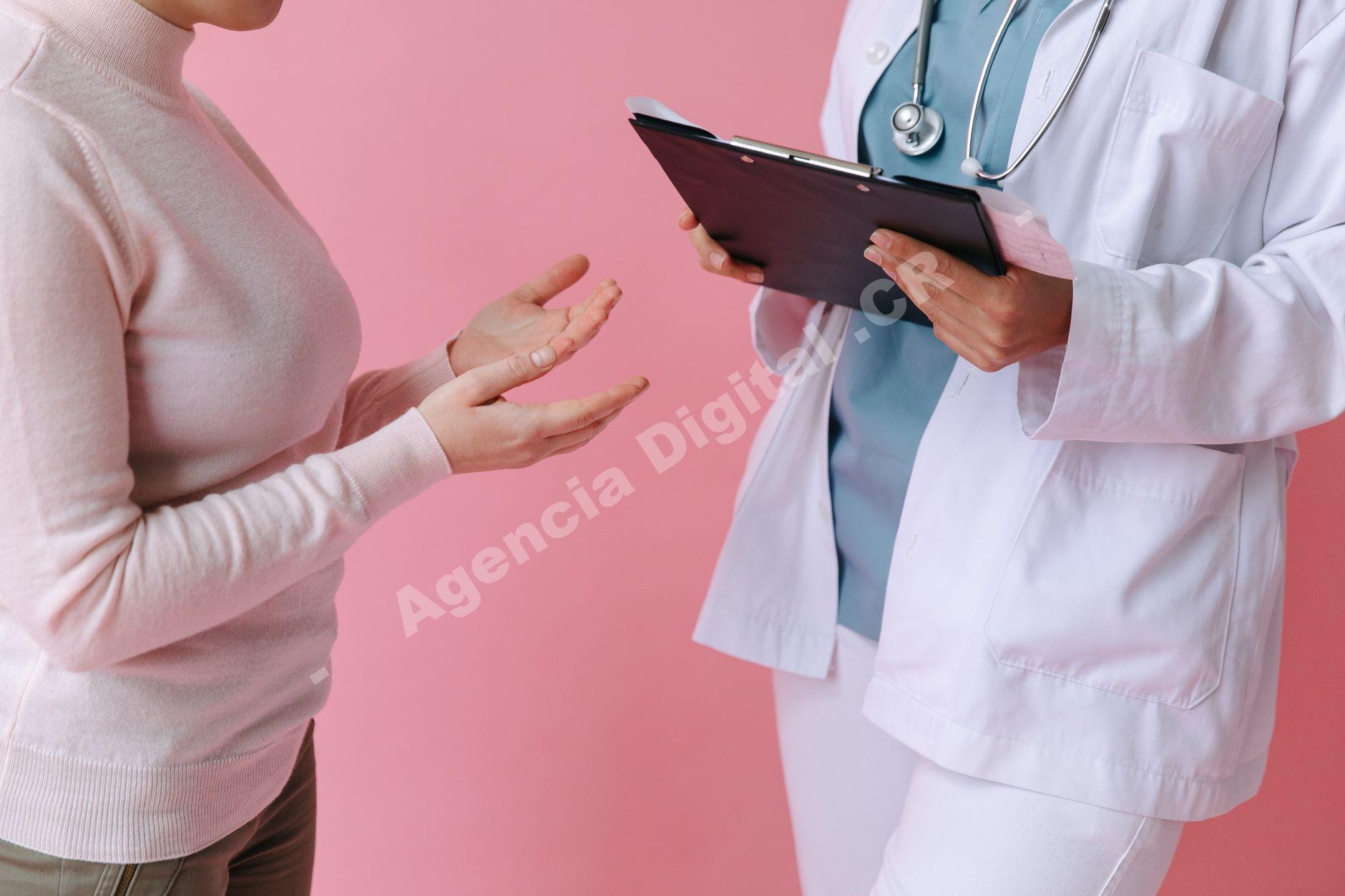 Clinica estetica con pacientes satisfechos