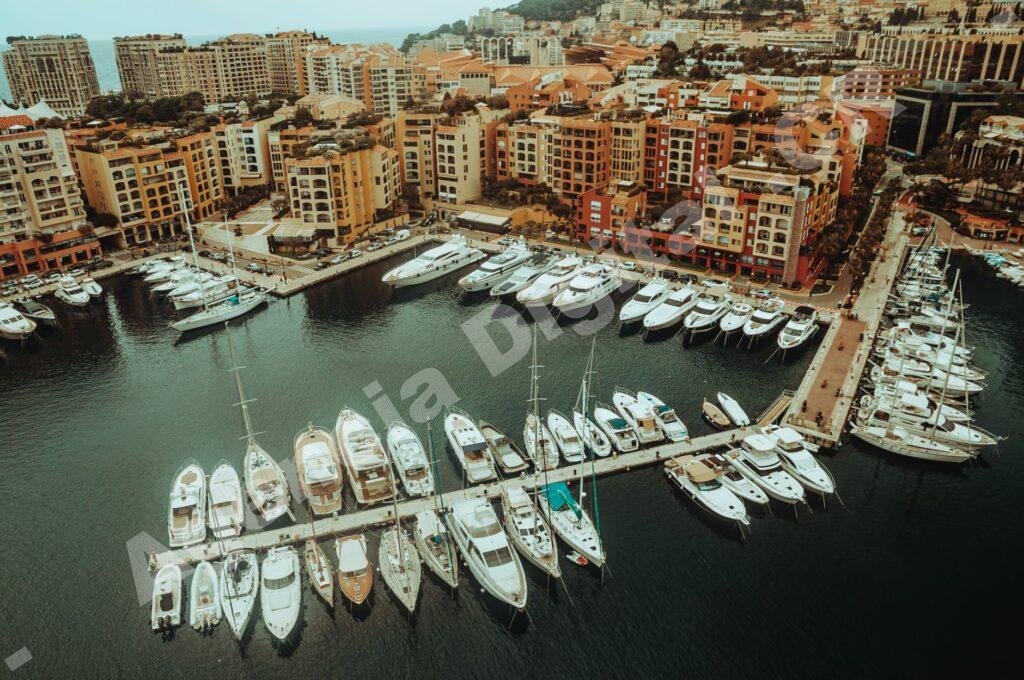Marina de lujo con yates