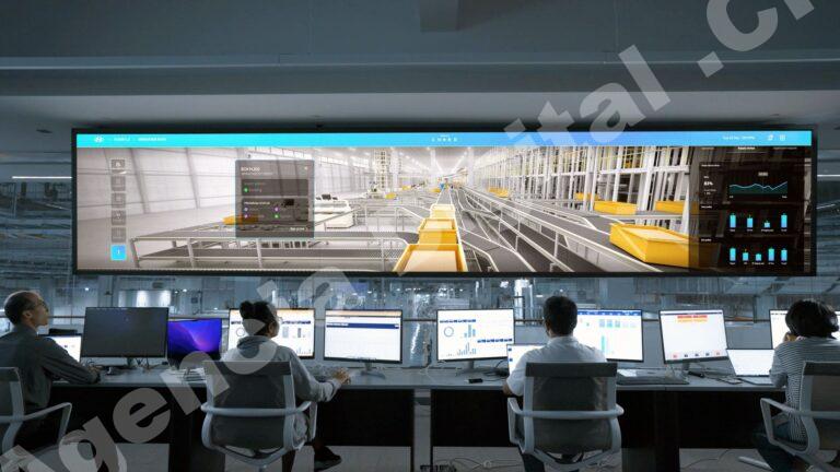 Equipo de seguridad revisando un contrato