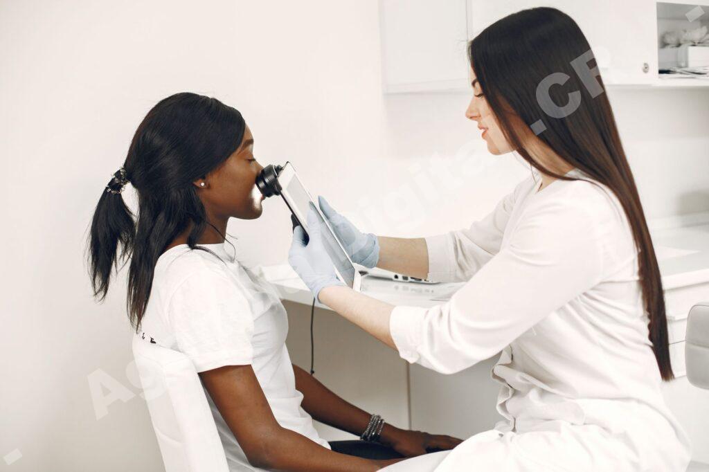 Consulta en una clínica estética