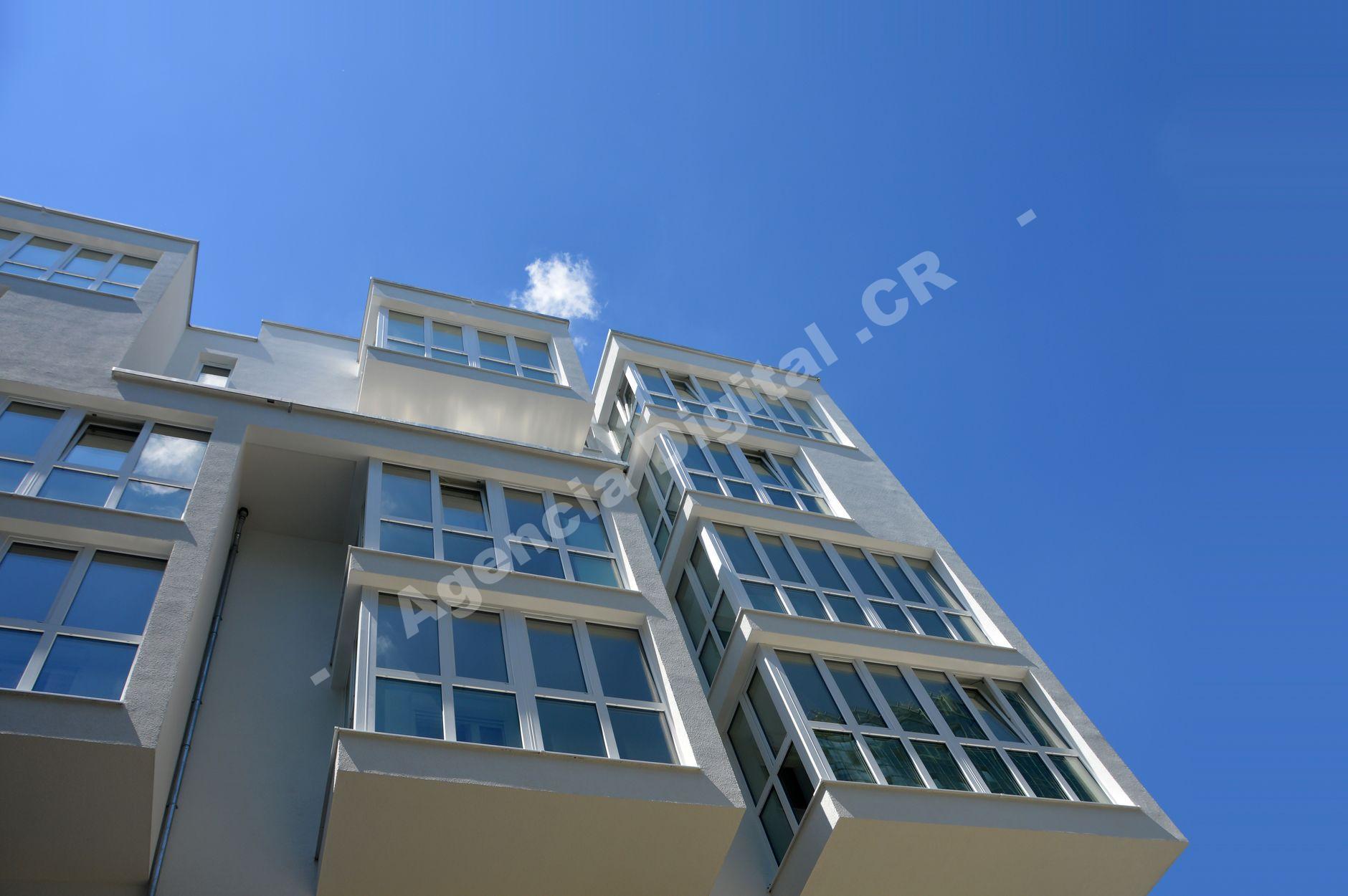 Reunión sobre estrategias de preventa inmobiliaria