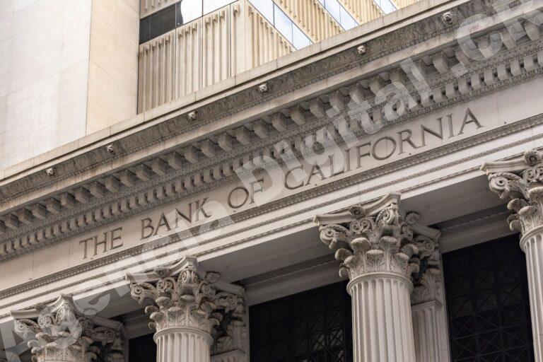 Imagen que representa la atención al cliente en el sector bancario