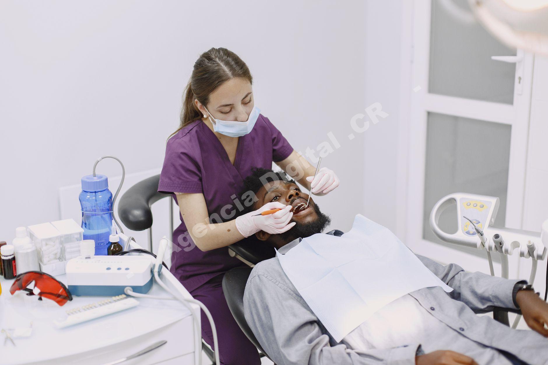Cómo destacar tu clínica dental en Google